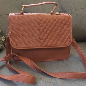 Carmel cross body